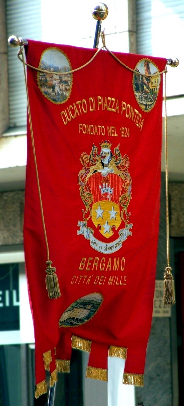 Gonfalon_Pontida_Bergamo